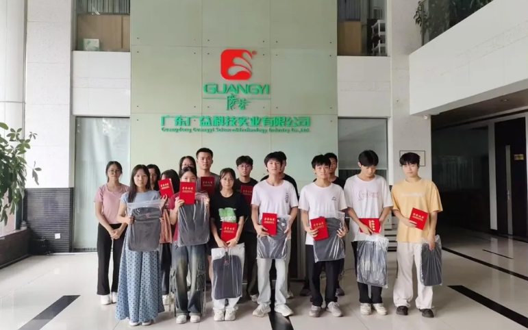 k8.com科技开展高校学生暑期实践：双赢模式的探索与践行